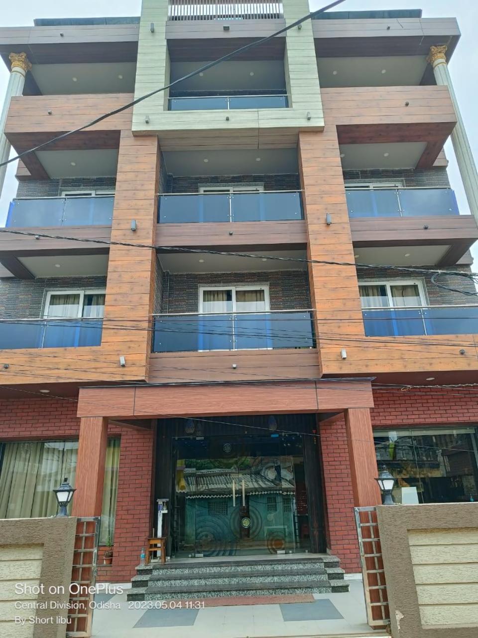 Hotel Kuber Palace: Beachfront Comfort with Temple Proximity Puri Exterior photo